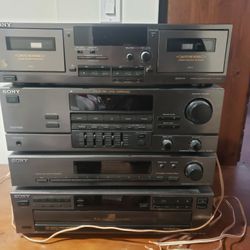 Sony Stereo System w/ Speakers 