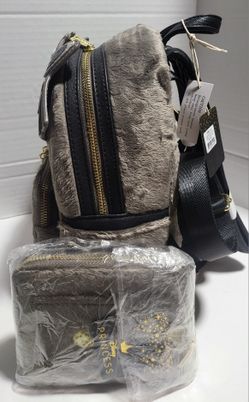 Loungefly Pocahontas Meeko Backpack And Wallet Included  display picture 2