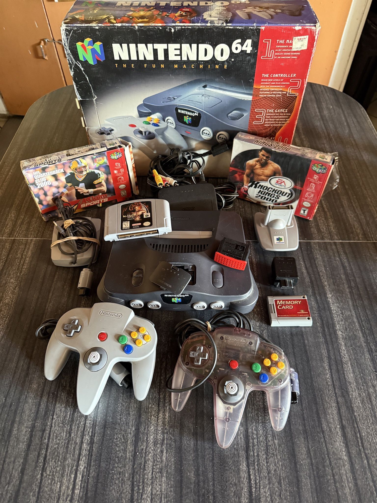 Nintendo 64 (in Box)