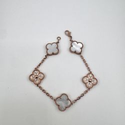 18K Rose Gold Mother Of Pearl And Diamond Clover Bracelet 