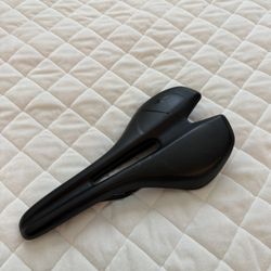 Specialized saddle 143mm
