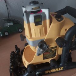 DEWALT LASER