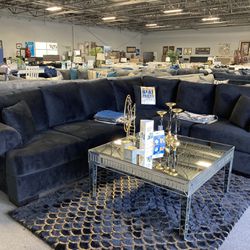 black sectional 🖤🥰 $1,899