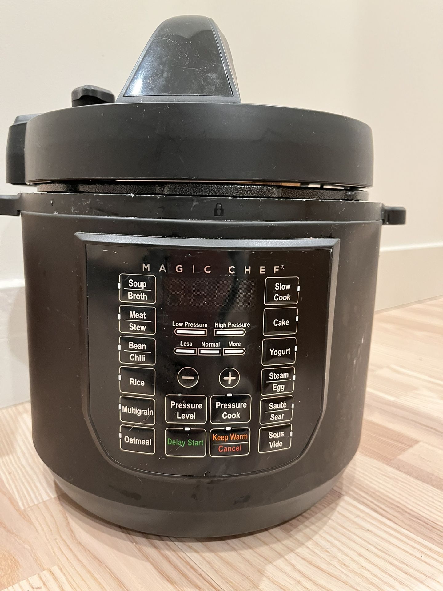 Multi Function Pressure Cooker with Sous Vide in Black