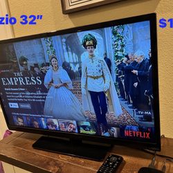 32” Vizio TV With roku
