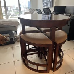 Dining Table. 