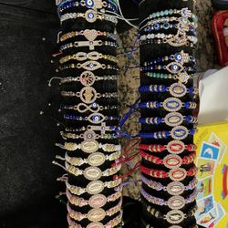 Bracelets 