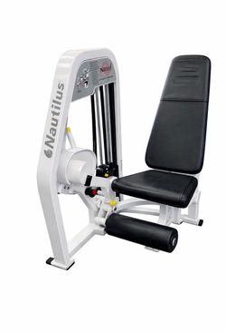 Nautilus Set Seated Leg Curl and Leg Extension