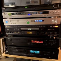 CD/DVD/BLU-RAY SINGLE, & 5-DISC PLAYERS-FULLY~OPERABLE W/REMOTES: $30 to $40 Each…