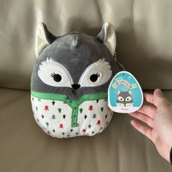 Squishmallow Grey Fox Floxie