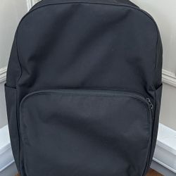 Lo & Sons Hanover Backpack