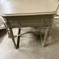 1920’s Authentic Kiel Table, held An Atwater Kent Radio