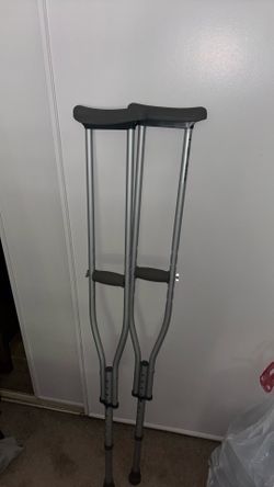 Medline Crutches