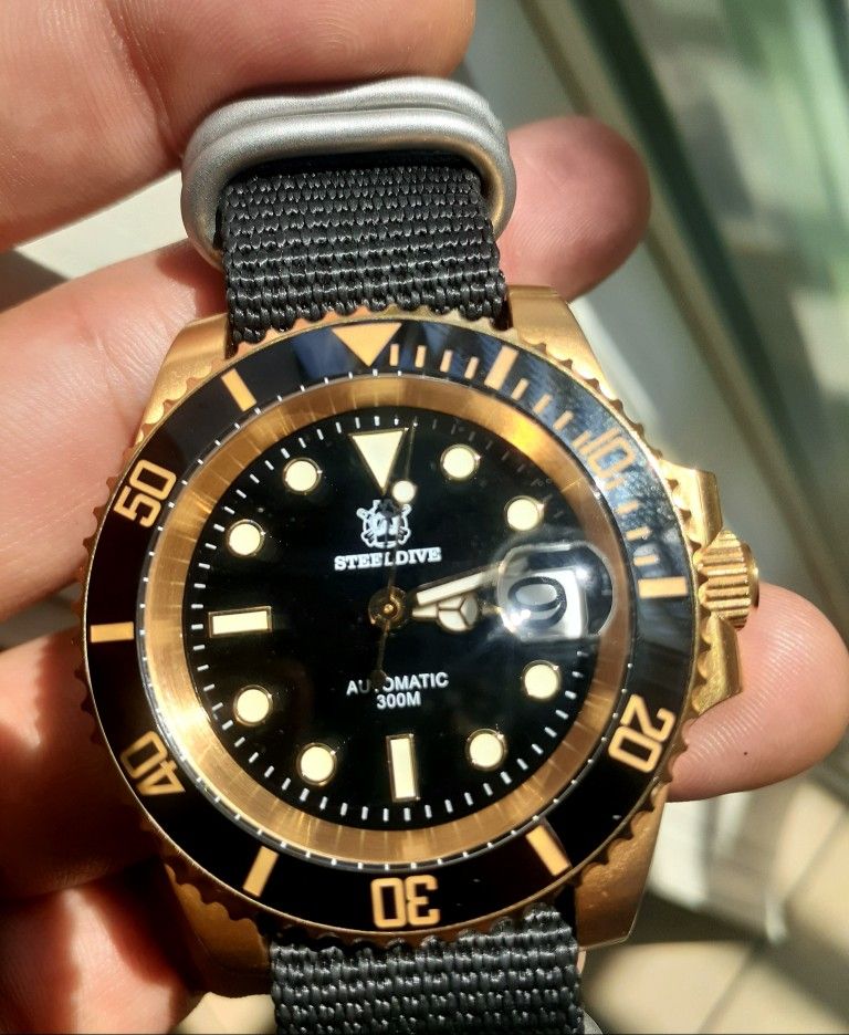 BLACK GOLD SUBMARINER WATCH ZULU STRAP NATO 20MM LUME