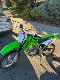 Kawasaki 2022 klx 140r