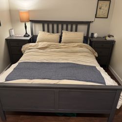Matching Queen Bed And Bedside Tables