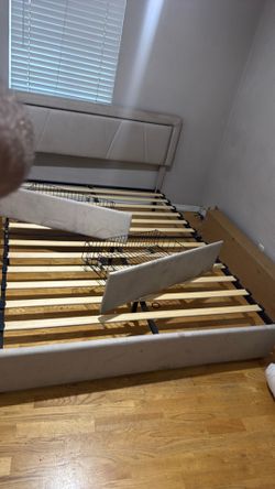 FREE QUEEN SIZE BED