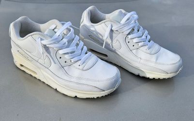 Nike Air Max 90 "Triple White"