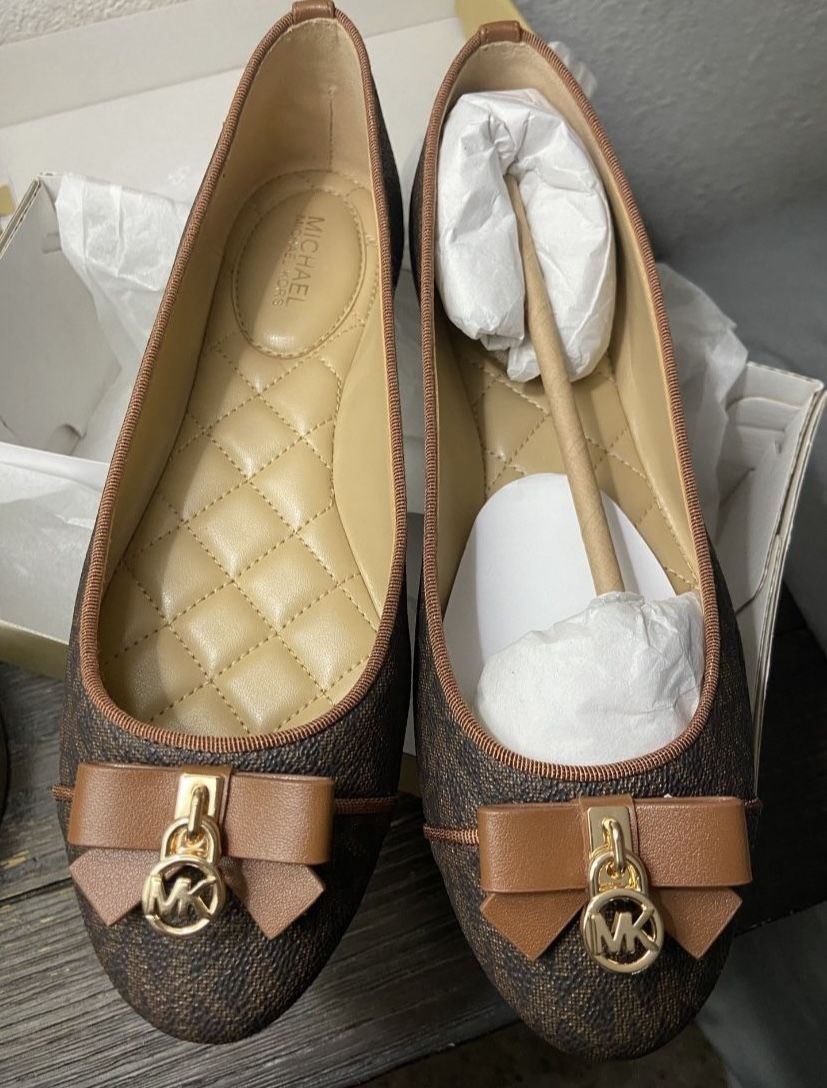 Michael Kors Flats