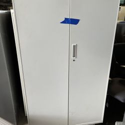 Storage Cabinets 