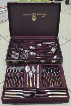Vintage SBS BESTECKE SOLINGEN 70 piece 24 Karat GOLD TRIM FLATWARE Set Berlin Pattern