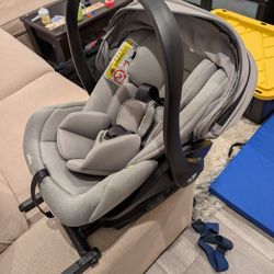 Joie ECE R129 Infant Car Seat. Auto Level Mount. UV Protection 