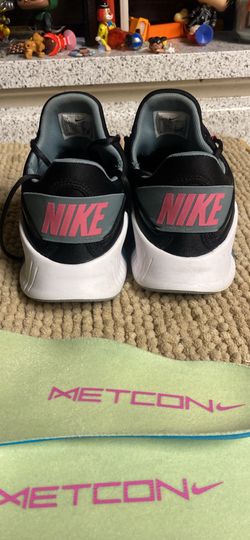 Nike Meton training shoe