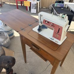 Singer Sewing Machine