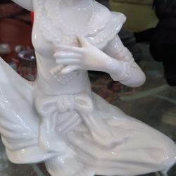 Vintage Thai Siamese Buddha Porcelain Blanc de Chine Temple Dancer Figurine