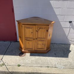 Corner Cabinet 