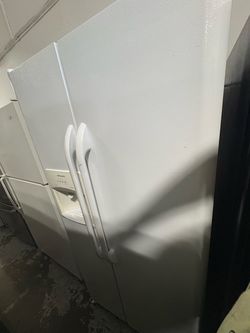 Frigidaire Side-by-Side Refrigerator White