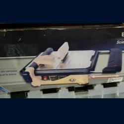 650XT WET SAW TILE CUTTER