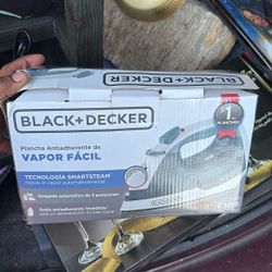 Black + Decker Iron