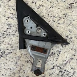 93-02 Camaro Firebird LH Driver Side Door Mirror Bracket Triangle Window Guide 