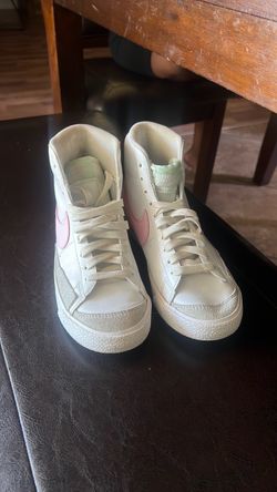 5Y Nike Blazer