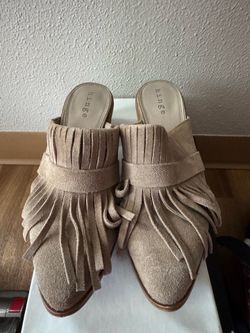 Nordstrom suede hinge shoes 7.5