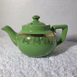 Vintage Hall China "New York" model teapot in emerald green with gold trim