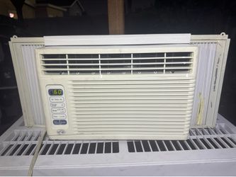 Hampton Bay 5,200 BTU Window Air Conditioner