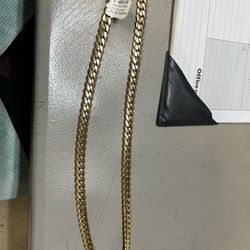 10k 
Cuban Necklace 175.2g