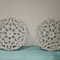 Wall Decoration In white / Decoracion De Pared