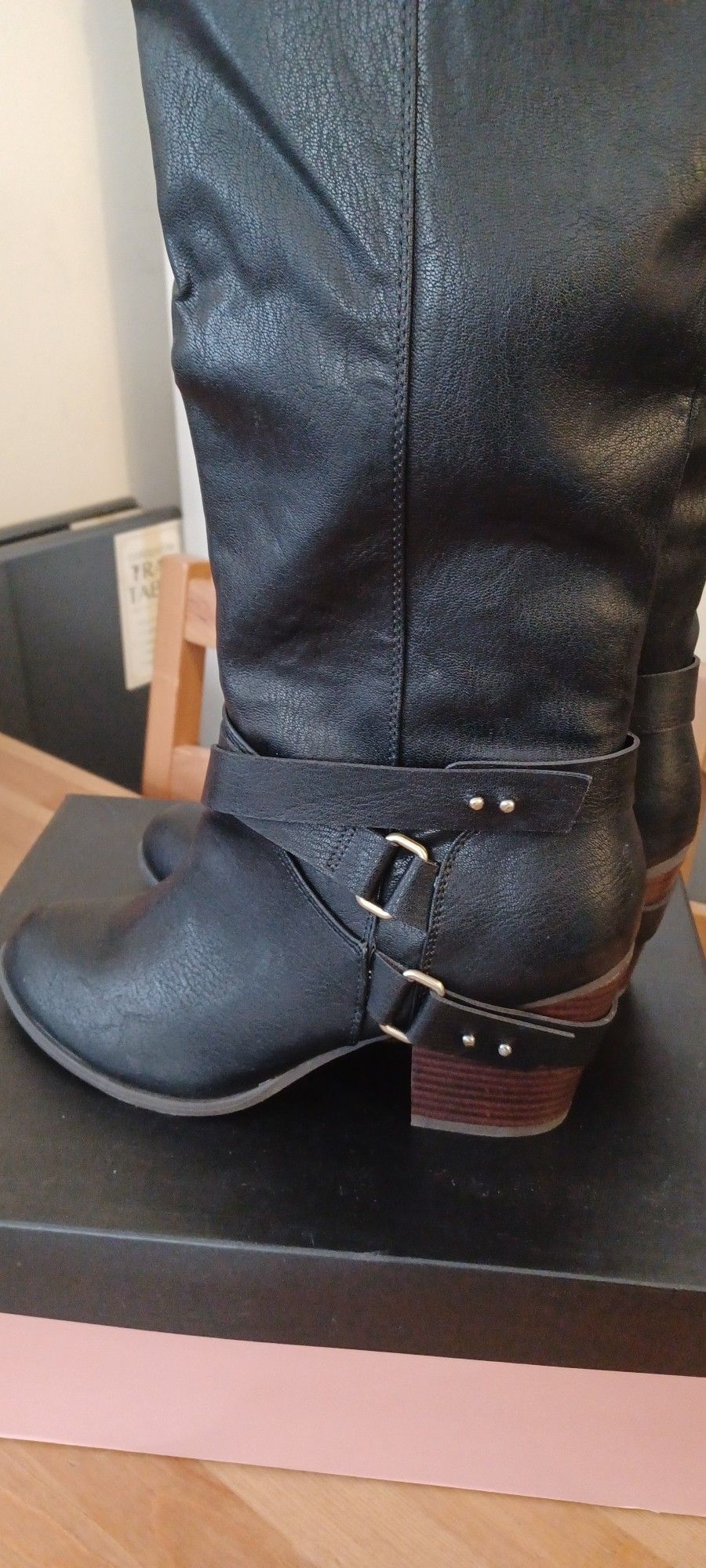 New Fergie Leader Tall Zip Up Black Buckle Boots Women's 9.5