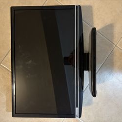 GATEWAY UN-USED MONITOR