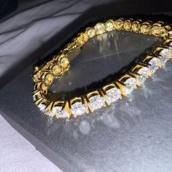 Luxury 6mm Moissanite Tennis Bracelet – VVS D Color – Gold Plated – GRA Certified