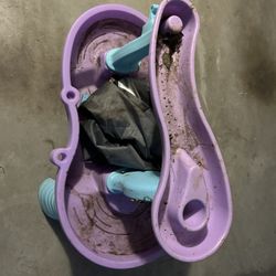 Free Water Table And Outdoor Kid Table. 