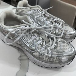 Nike P-6000 size 3 big kids