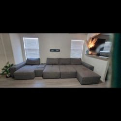 Sectional Couch With Built In  Speaker 
