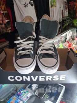 Converse Chuck Taylor High Top Sneakers