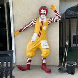 Ronald McDonald Statue