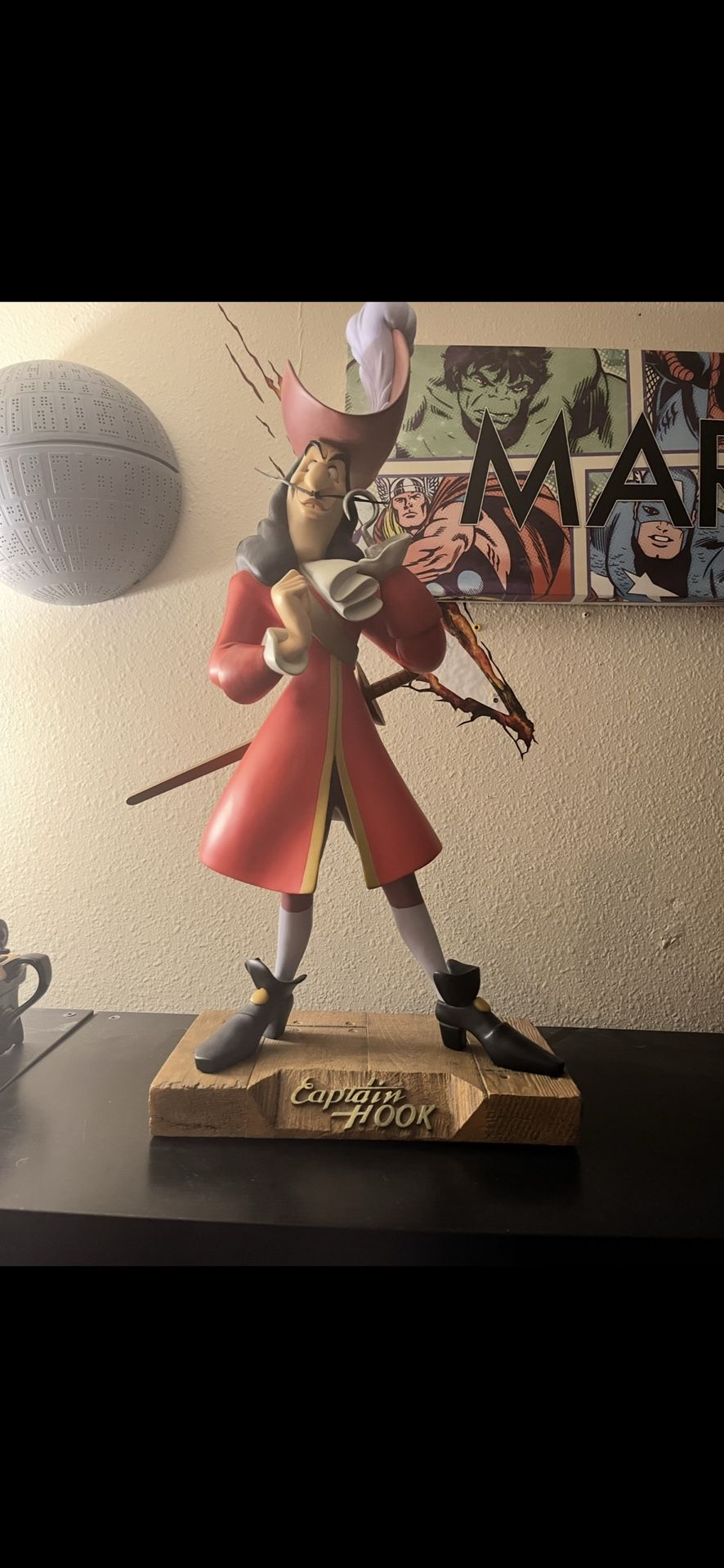 Disney Captain Hook Big Fig Statue New In Box 