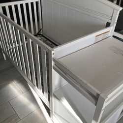 Crib/Toddler Bed